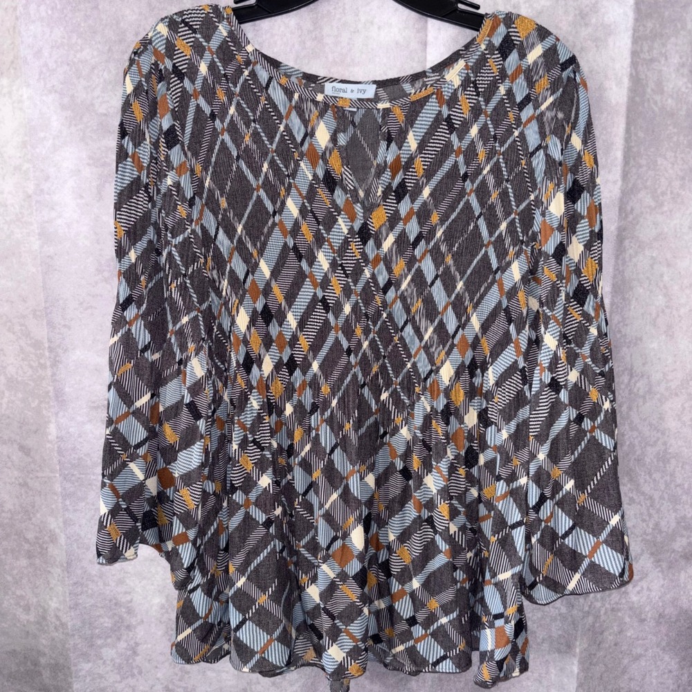Floral & Ivy Petite Medium Bell Sleeve Blouse Grey Blue Boo Fairy Festival Flowy